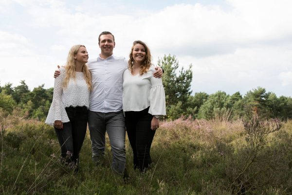 Familie shoot broer en zussen natuur